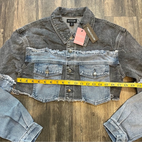 NWT PrettyLittle Thing Grey Blue Double Layered Denim Cropped Jacket Coat Size 2 - Picture 10 of 10